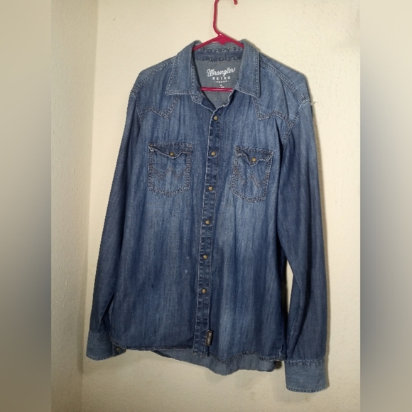 Wrangler Retro Premium Denim Shirt - Picture 9 of 11